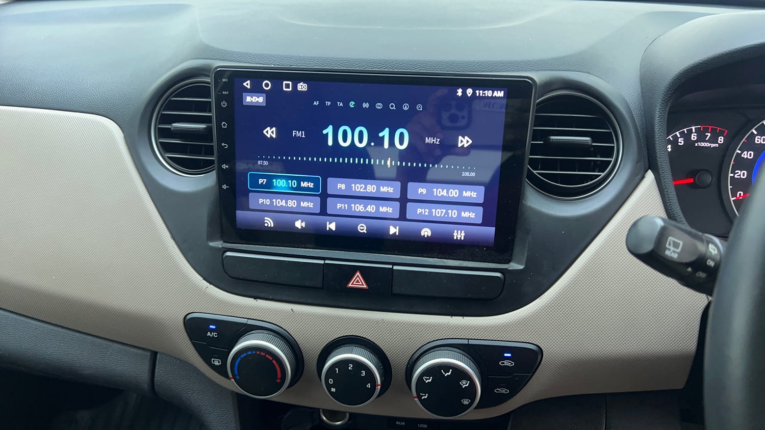Used 2016 Hyundai Grand i10 Asta 1.2 Kappa VTVT Petrol Manual top_features Integrated (in-dash) music system