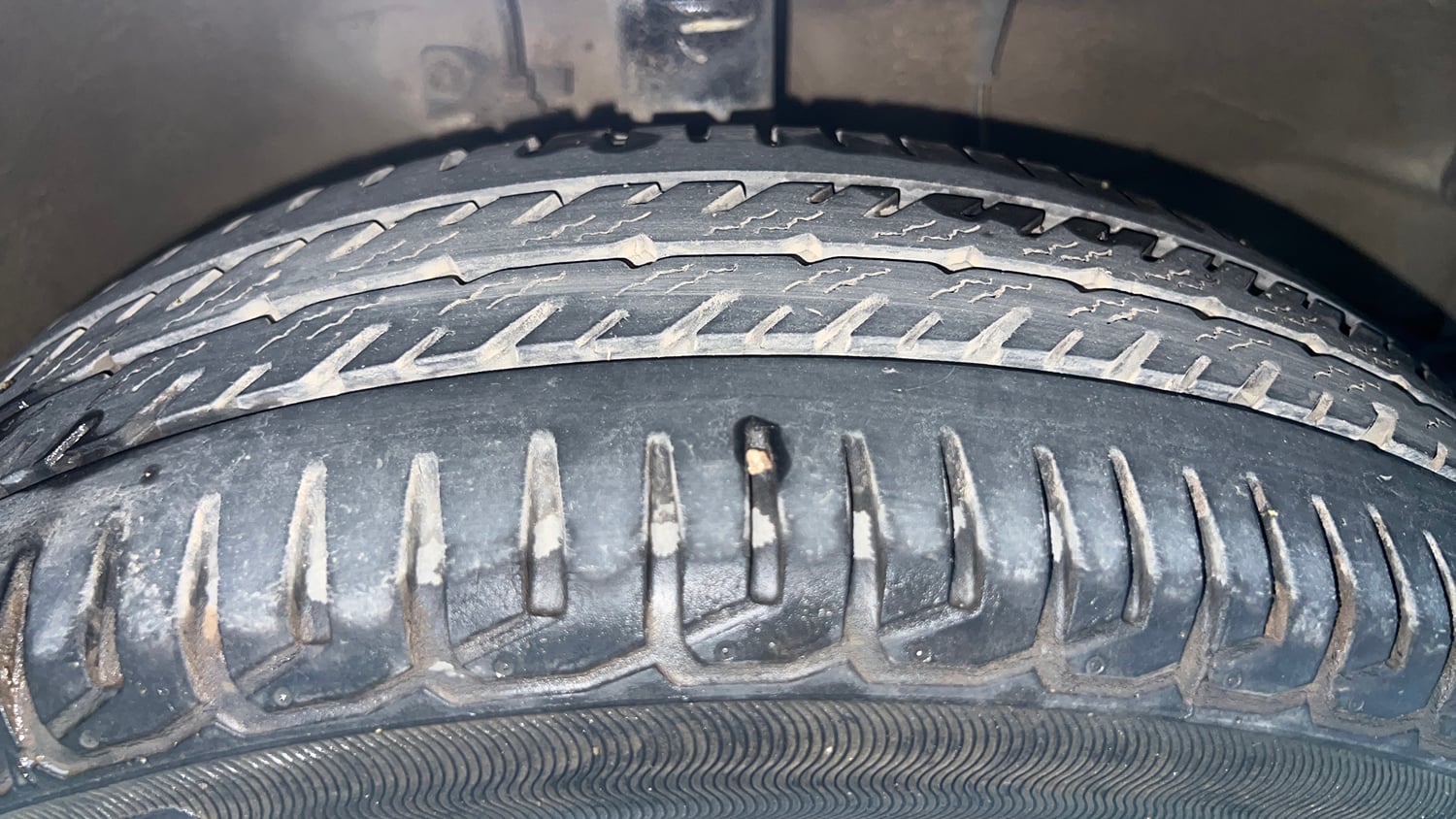 Used 2018 Maruti Suzuki Wagon R VXI+ (O) Petrol Manual tyres RIGHT FRONT TYRE TREAD VIEW