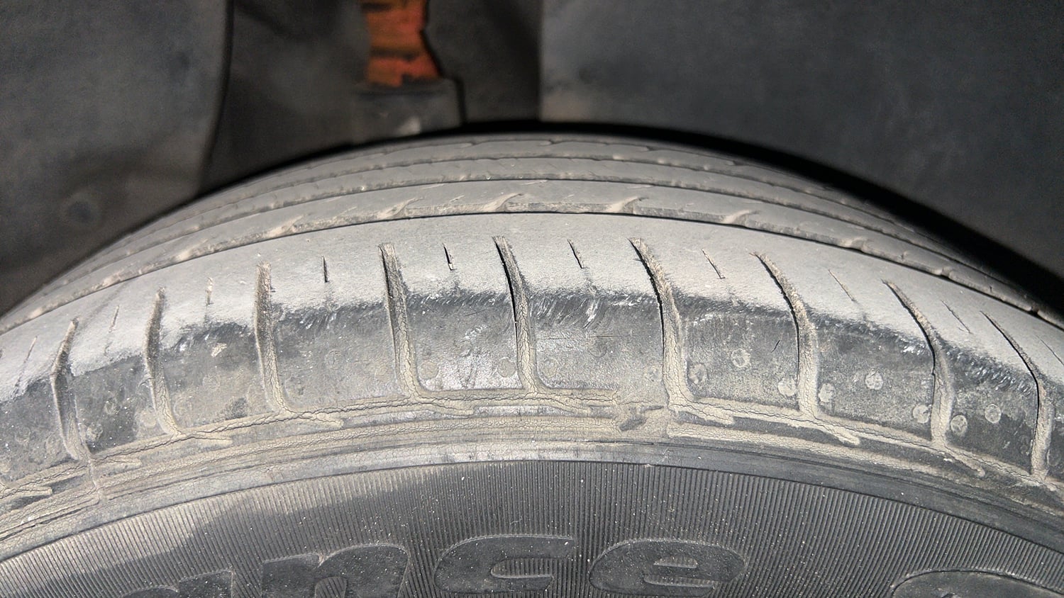Used 2016 Hyundai Creta 1.6 SX Diesel Manual tyres RIGHT REAR TYRE TREAD VIEW