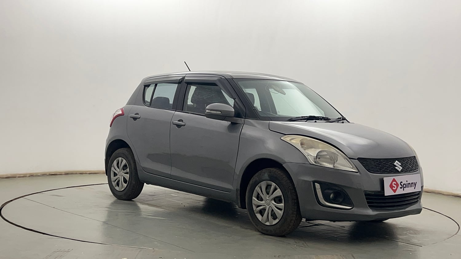 Used 2015 Maruti Suzuki Swift VXi Petrol Manual exterior RIGHT FRONT CORNER VIEW