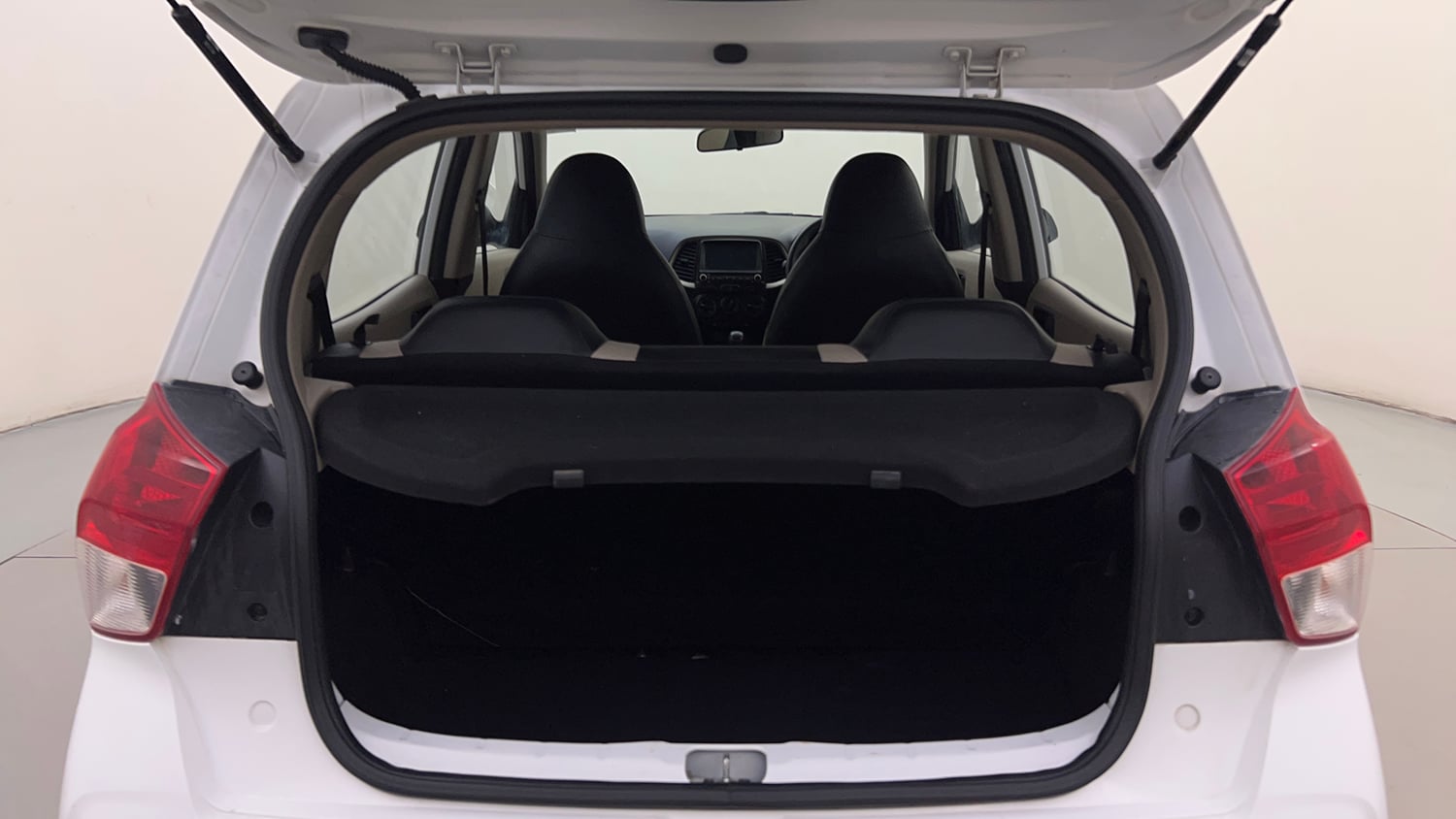 Used 2022 Hyundai Santro Sportz Petrol Manual interior DICKY INSIDE VIEW