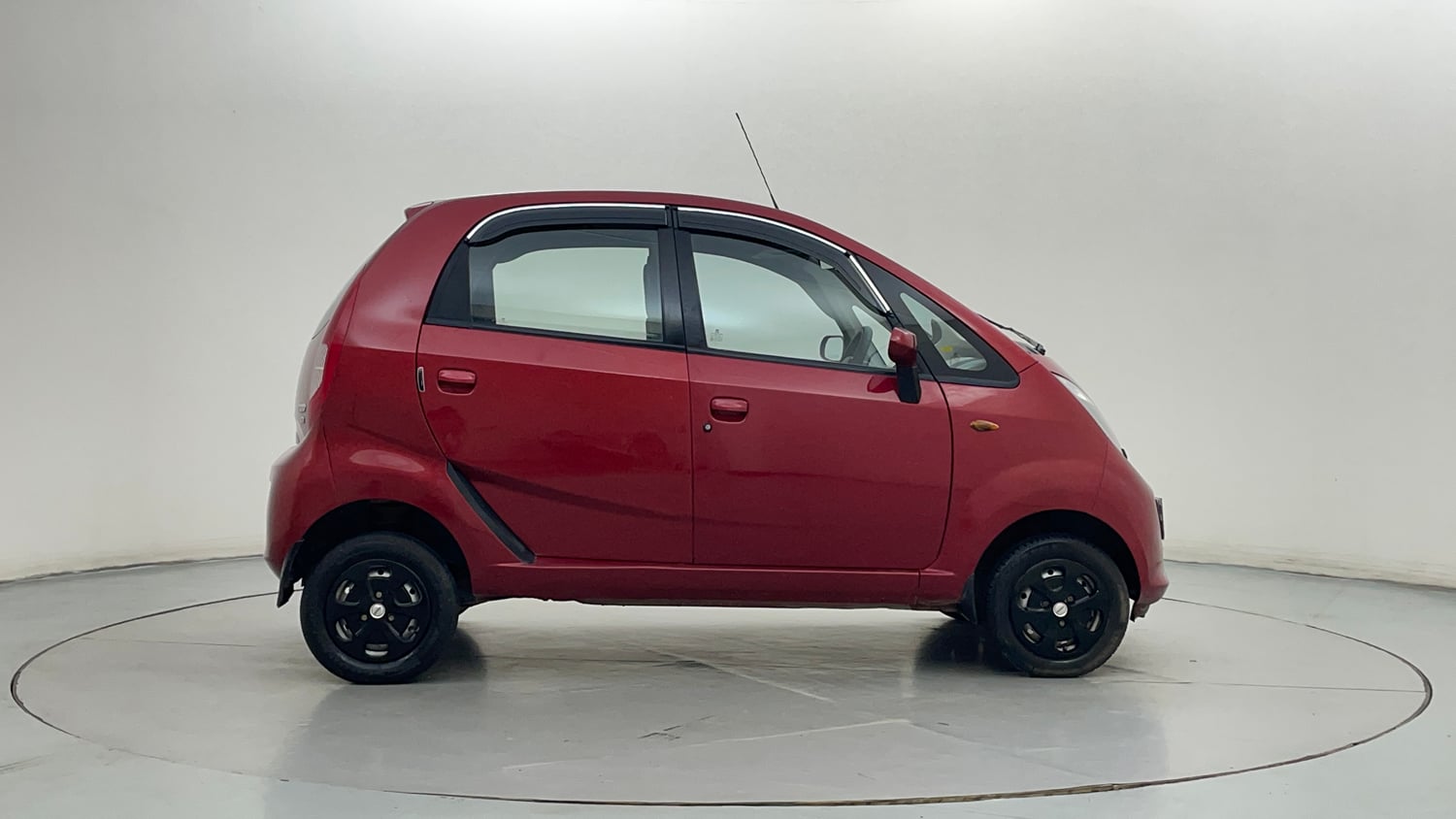 Used 2017 Tata Nano Twist XTA Petrol Automatic exterior RIGHT SIDE VIEW