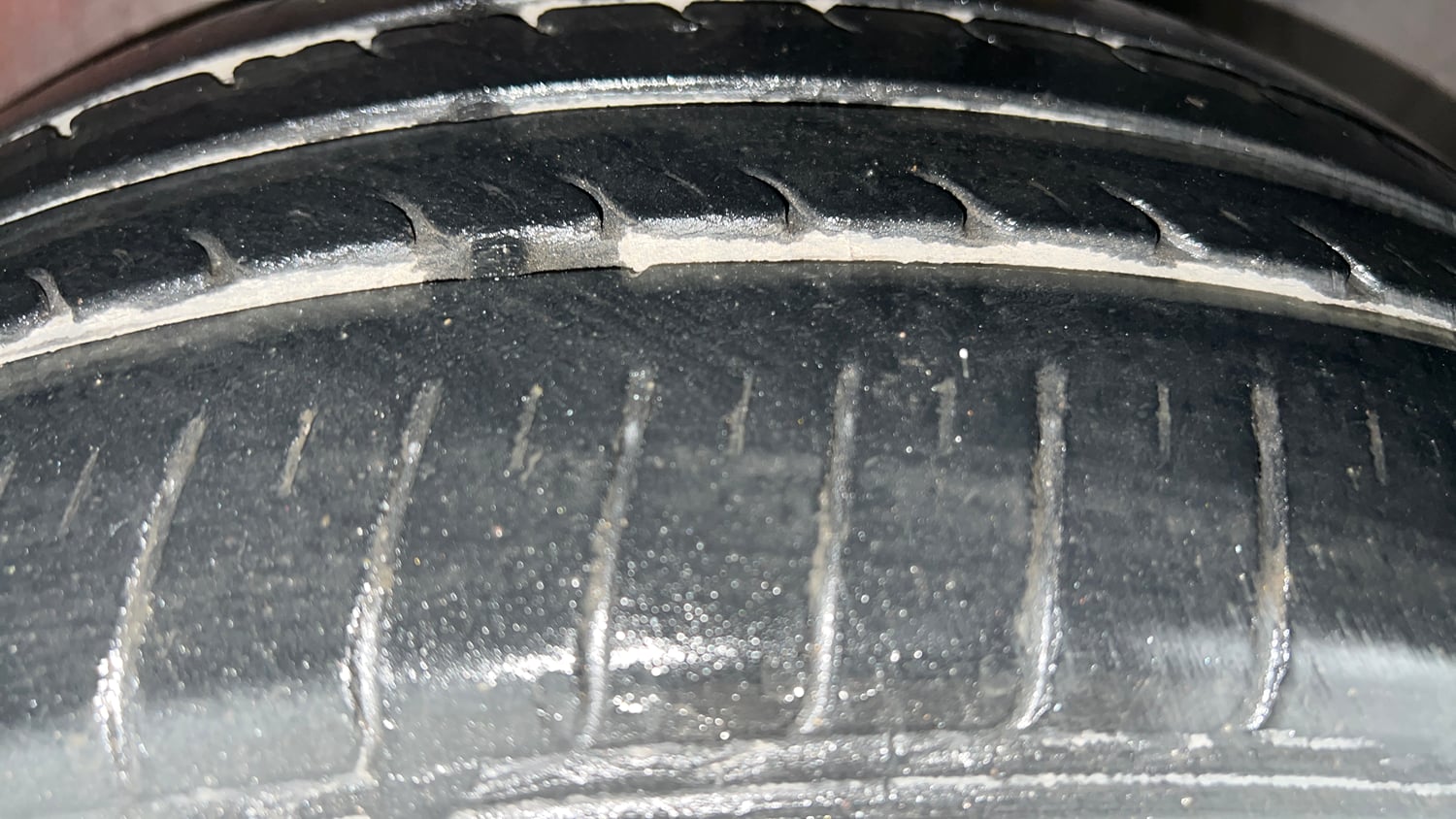 Used 2016 Volkswagen Polo Highline1.2L (P) Petrol Manual tyres LEFT REAR TYRE TREAD VIEW