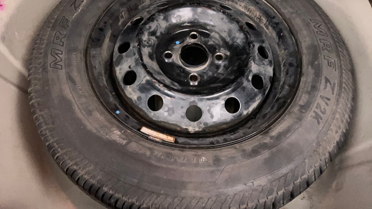 Used 2012 Maruti Suzuki Swift Dzire VXI Petrol Manual tyres SPARE TYRE VIEW