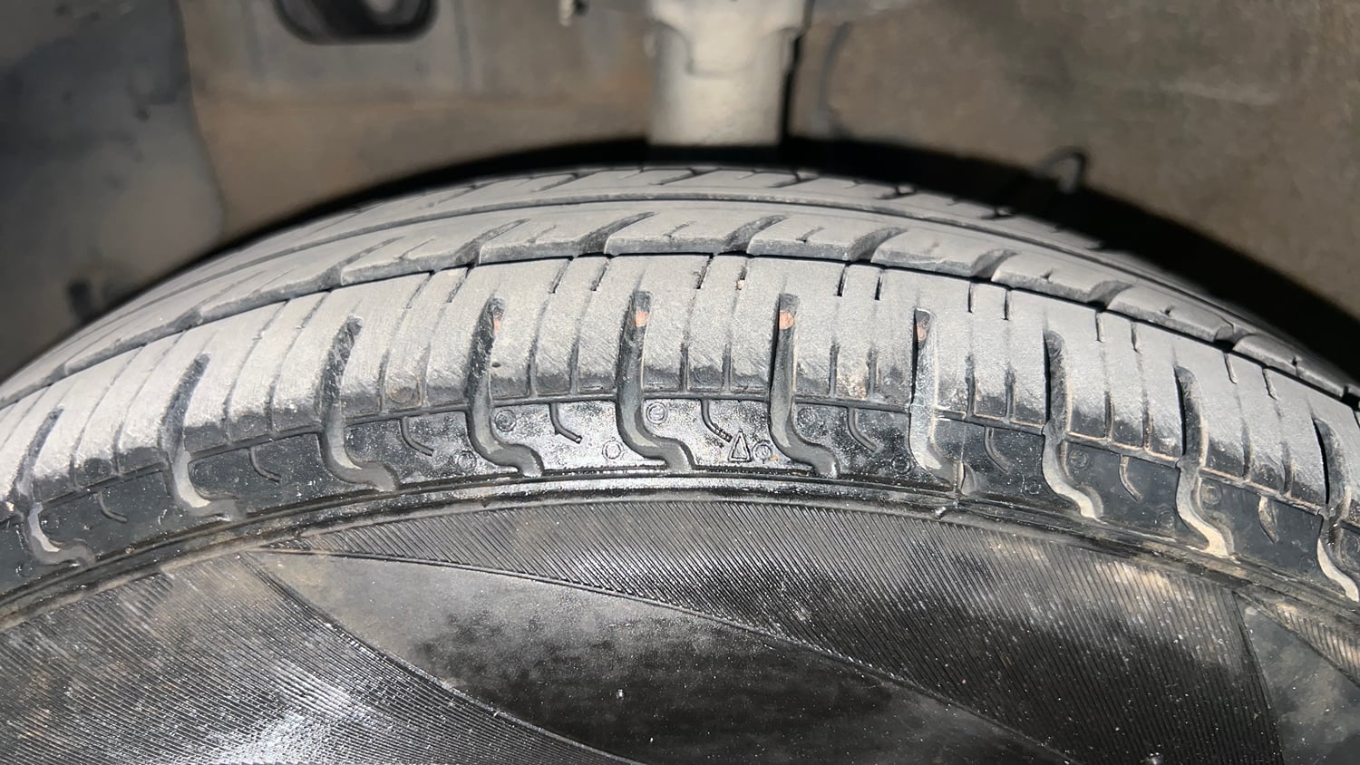 Used 2019 Hyundai Santro Era Executive Petrol Manual tyres LEFT FRONT TYRE TREAD VIEW