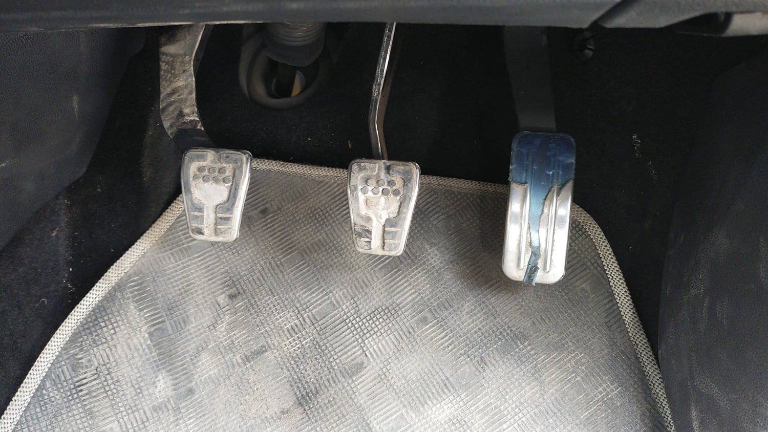 Used 2018 Ford EcoSport Titanium 1.5L Ti-VCT Petrol Manual interior PEDALS VIEW