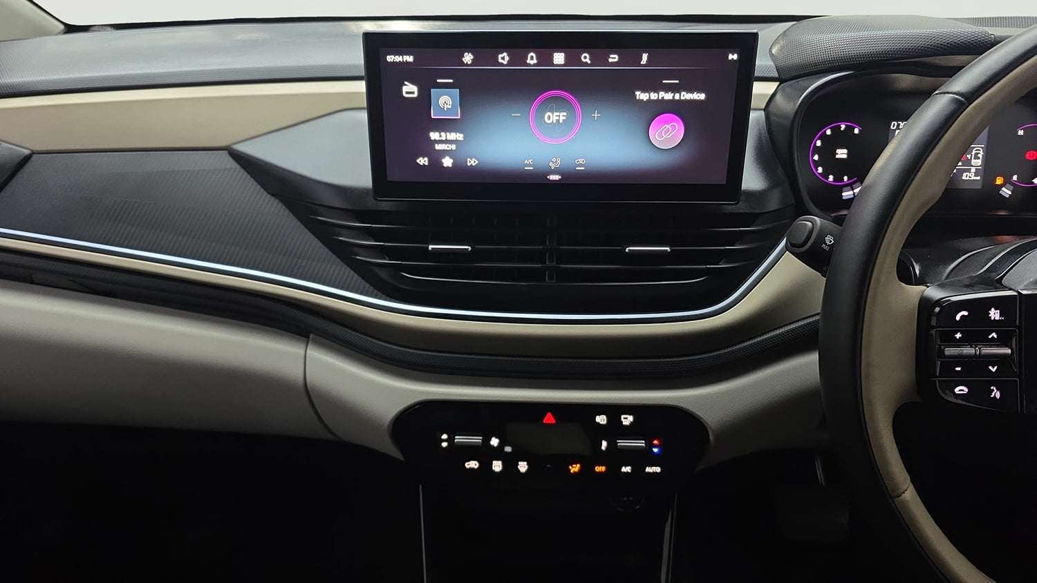 Used 2025 Tata Altroz Creative S Petrol 6DCT Petrol Automatic interior MUSIC SYSTEM & AC CONTROL VIEW