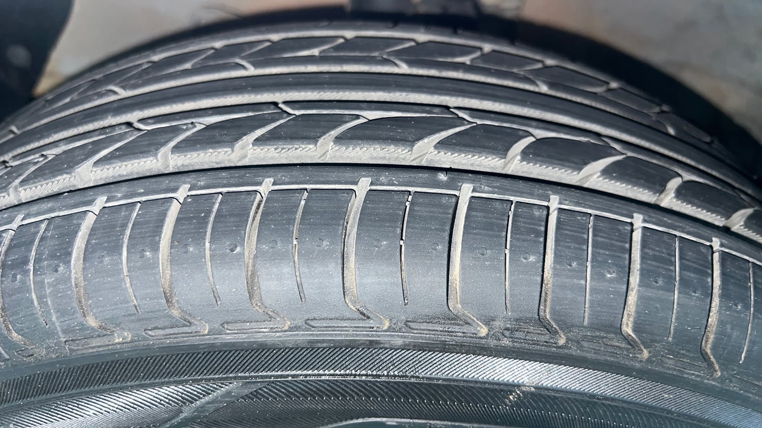 Used 2017 Hyundai Xcent S 1.1 CRDi Diesel Manual tyres LEFT FRONT TYRE TREAD VIEW