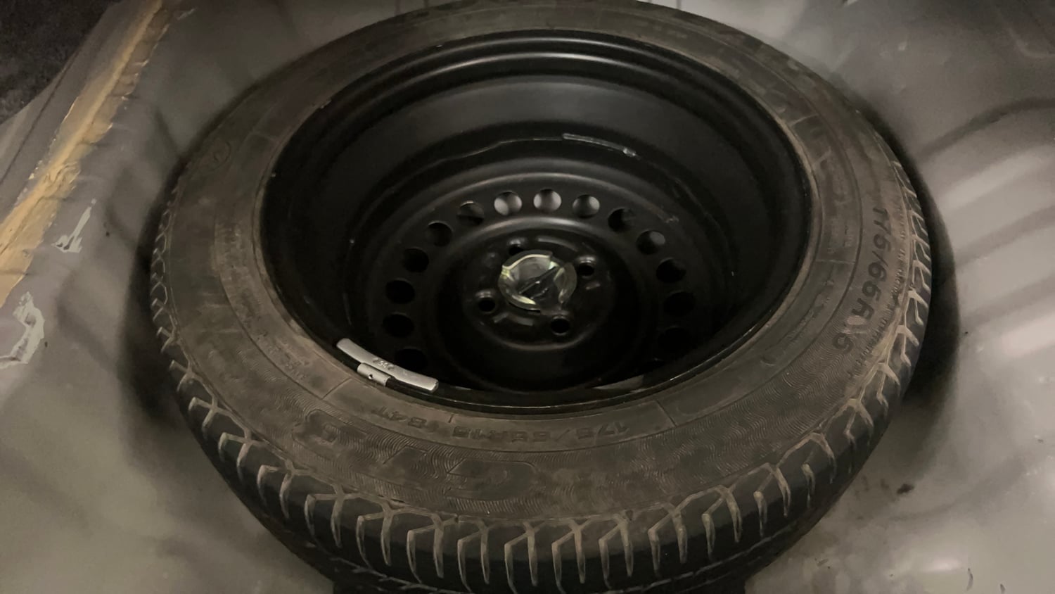 Used 2012 Honda City 1.5 V MT Petrol Manual tyres SPARE TYRE VIEW