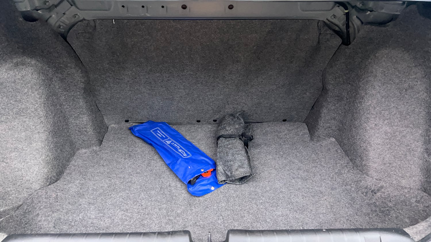 Used 2023 Honda Amaze VX 1.2 Petrol CVT Petrol Automatic interior DICKY INSIDE VIEW