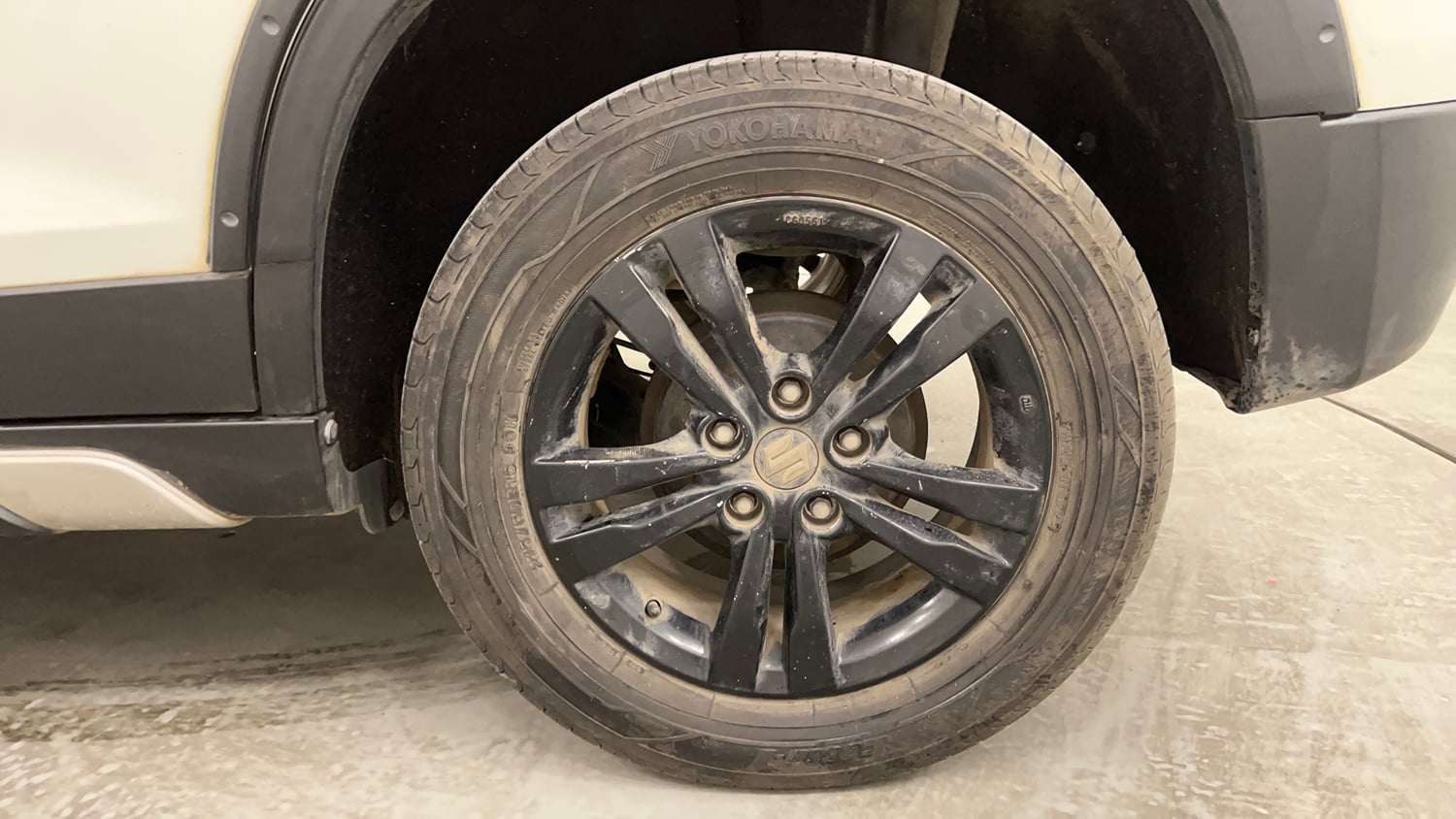 Used 2019 Maruti Suzuki Vitara Brezza [2016-2020] ZDi Plus Diesel Manual tyres LEFT REAR TYRE RIM VIEW
