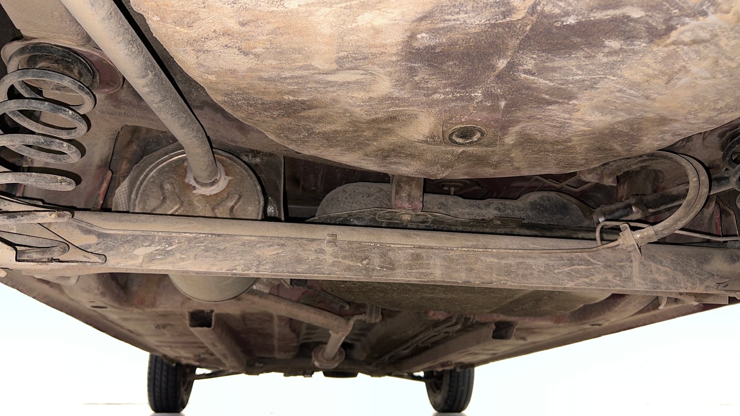 Used 2017 Renault Kwid 1.0 RXT AMT Petrol Automatic extra REAR UNDERBODY VIEW (TAKEN FROM REAR)