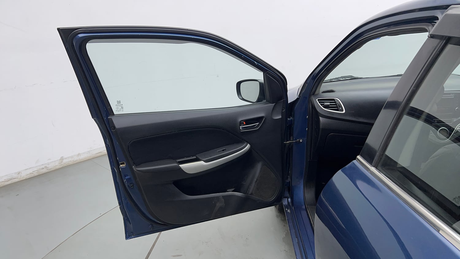 Used 2016 Maruti Suzuki Baleno Delta 1.2 Petrol Manual interior LEFT FRONT DOOR OPEN VIEW