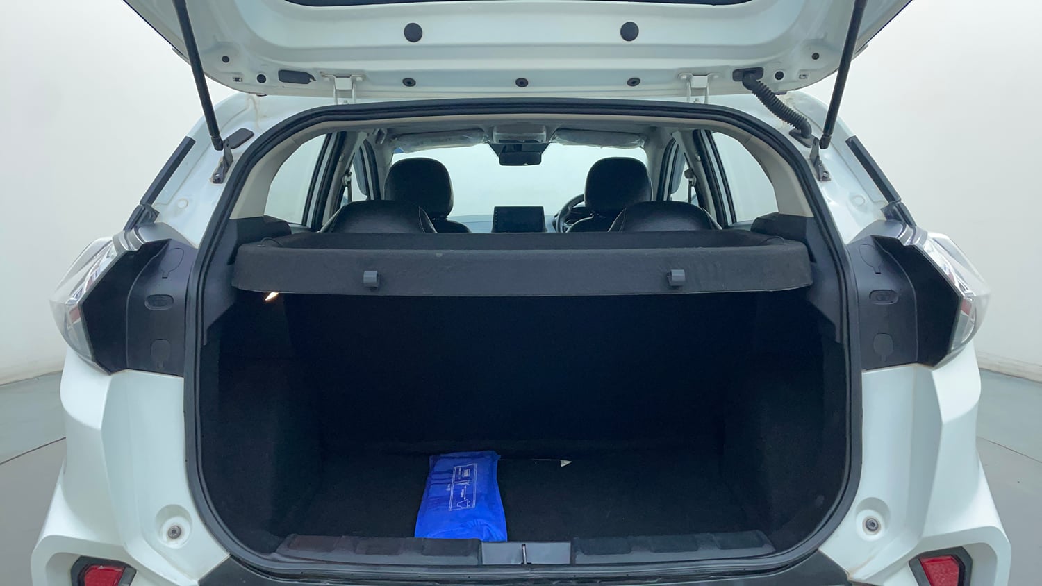 Used 2022 Tata Nexon XMA (S) Petrol Automatic interior DICKY INSIDE VIEW