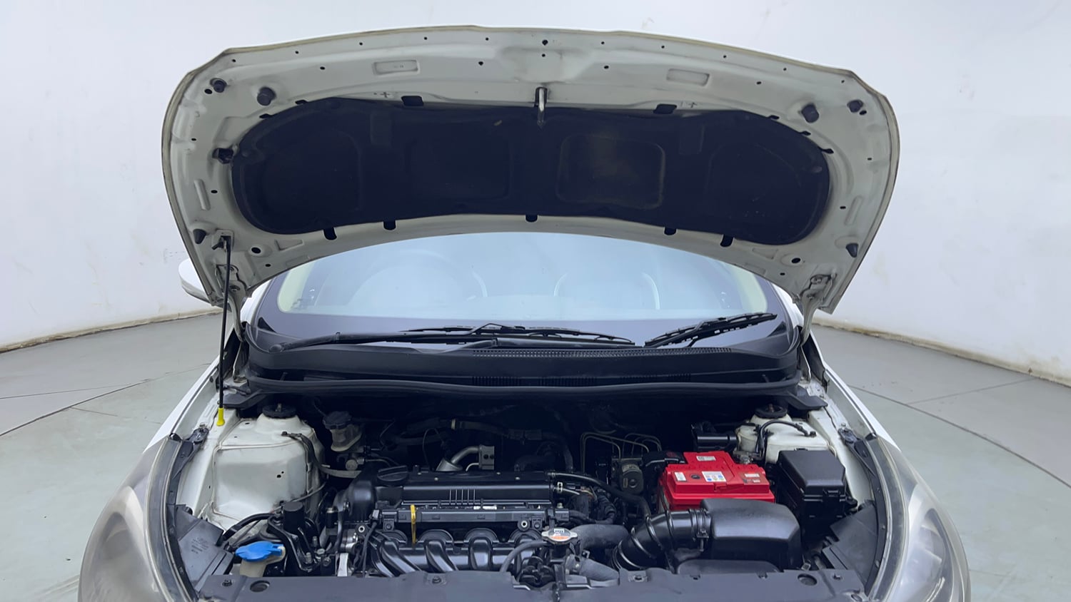 Used 2015 Hyundai Verna Fluidic 1.6 VTVT SX Petrol Manual engine ENGINE & BONNET OPEN FRONT VIEW