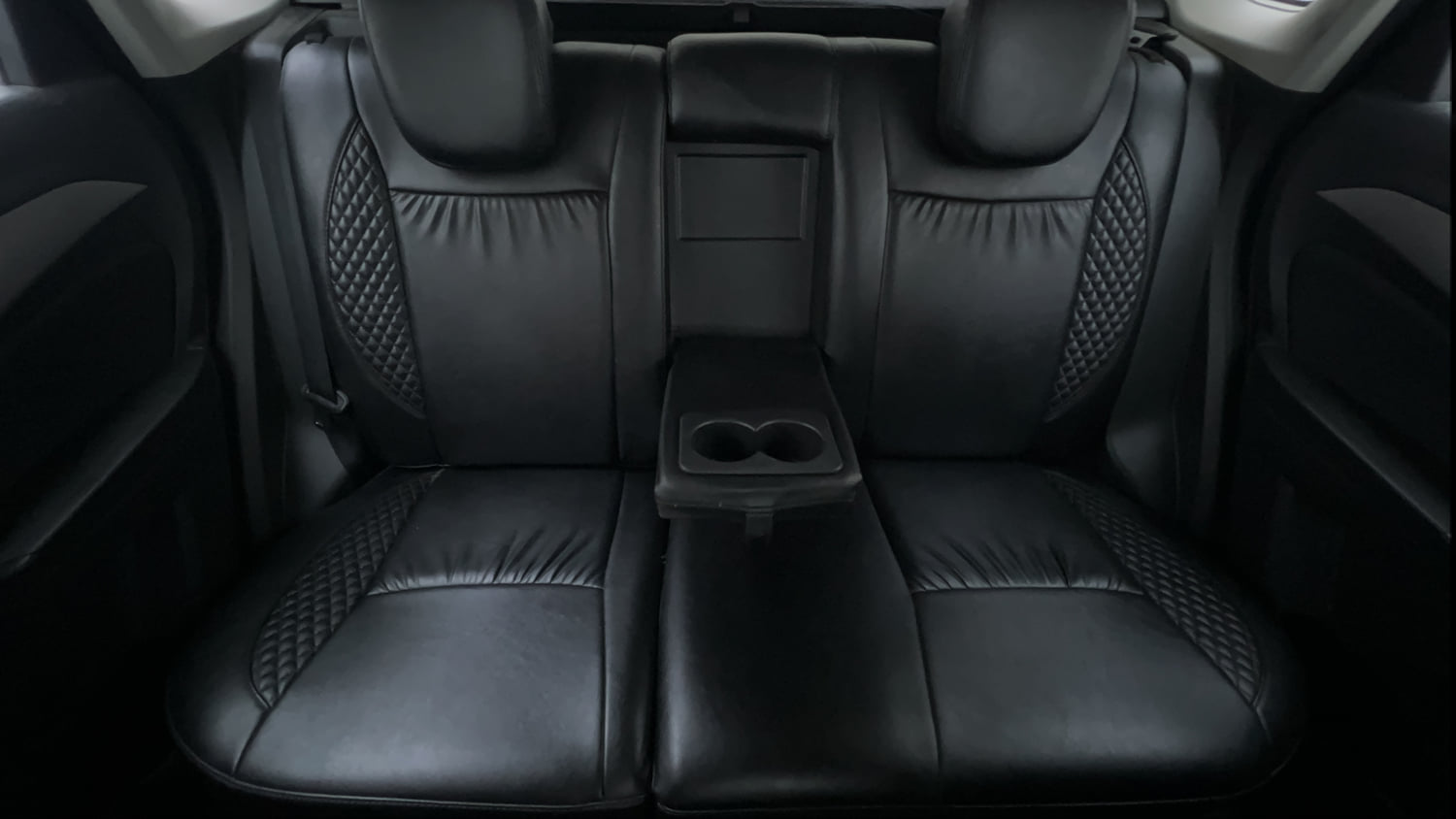 Used 2018 Maruti Suzuki Vitara Brezza [2016-2020] ZDi Plus Diesel Manual interior REAR SEAT CONDITION VIEW