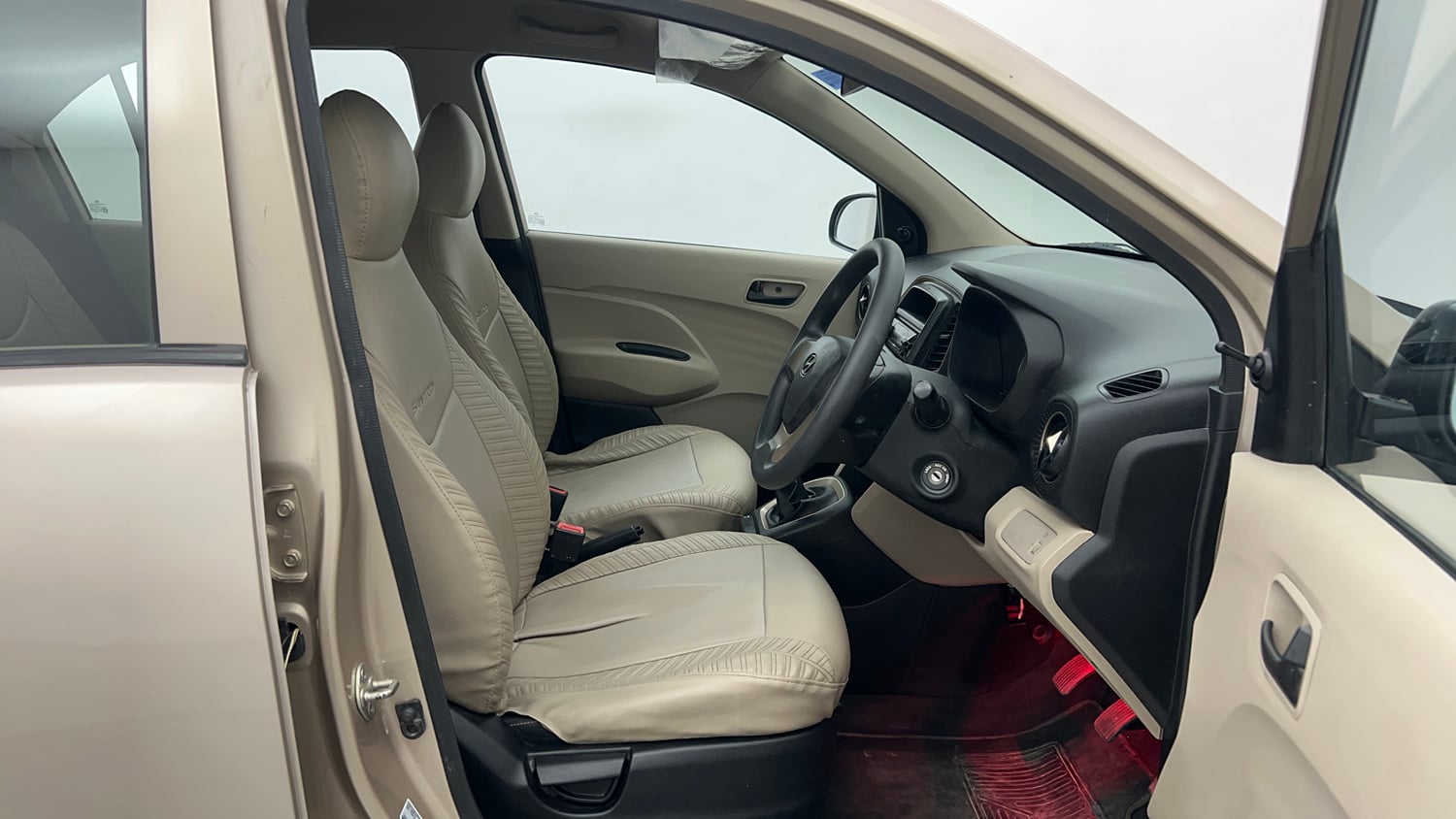 Used 2019 Hyundai Santro Era Executive Petrol Manual interior RIGHT SIDE FRONT DOOR CABIN VIEW