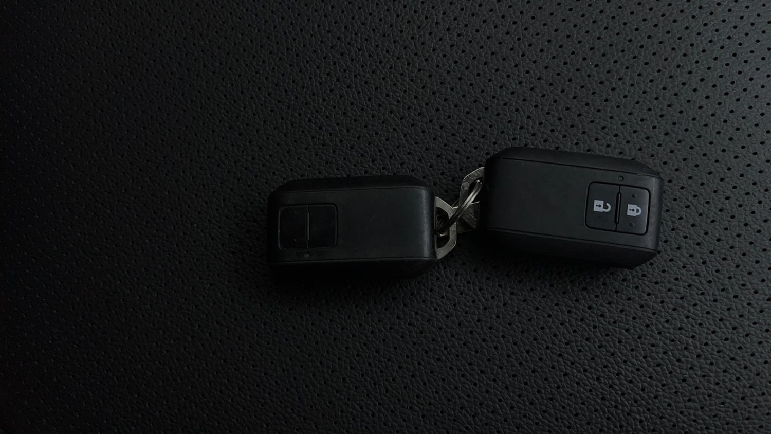 Used 2019 Maruti Suzuki Baleno Zeta 1.2 Petrol Manual extra CAR KEY VIEW