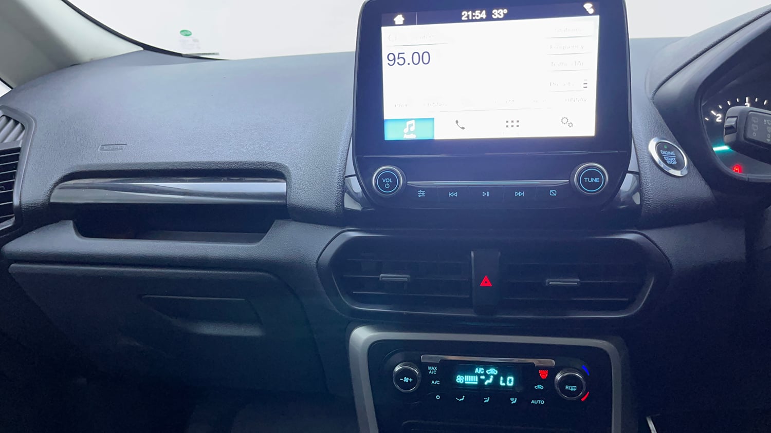 Used 2018 Ford EcoSport Titanium 1.5L TDCi Diesel Manual interior MUSIC SYSTEM & AC CONTROL VIEW