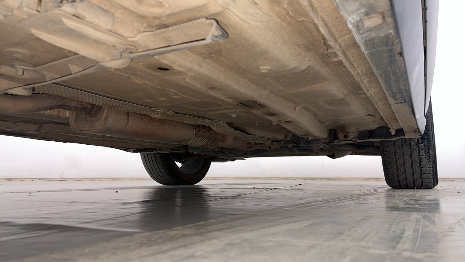 Used 2022 Skoda Kushaq Style 1.0L TSI AT Petrol Automatic extra REAR RIGHT UNDERBODY VIEW