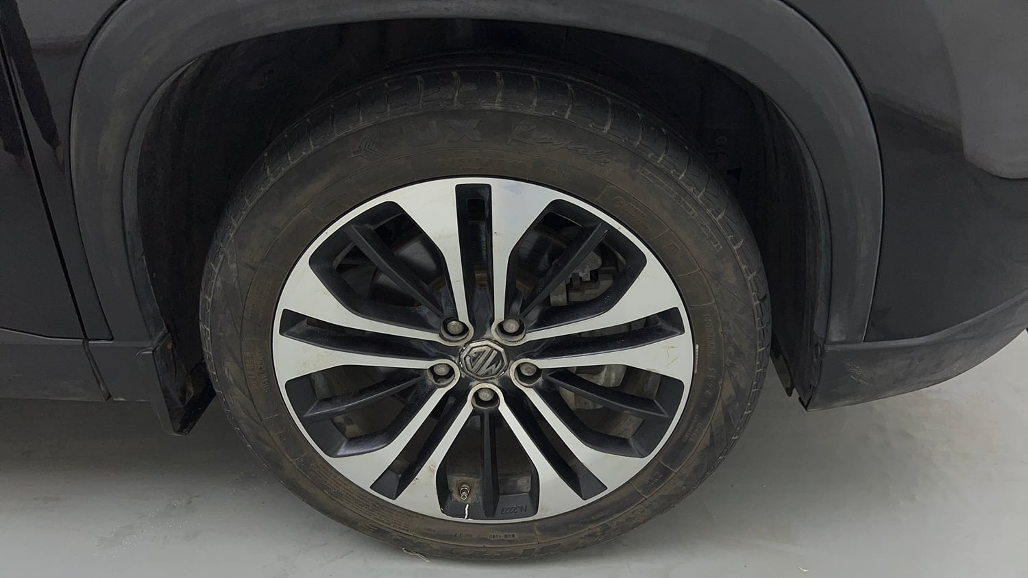 Used 2022 MG Motors Hector Sharp 2.0 Diesel Turbo MT Diesel Manual tyres RIGHT FRONT TYRE RIM VIEW