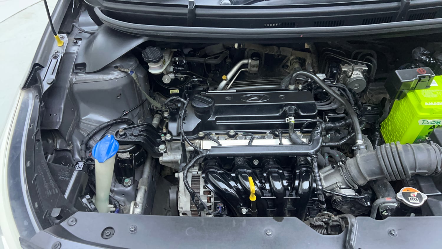 Used 2017 Hyundai Elite i20 Asta 1.2 Petrol Manual engine ENGINE RIGHT SIDE VIEW