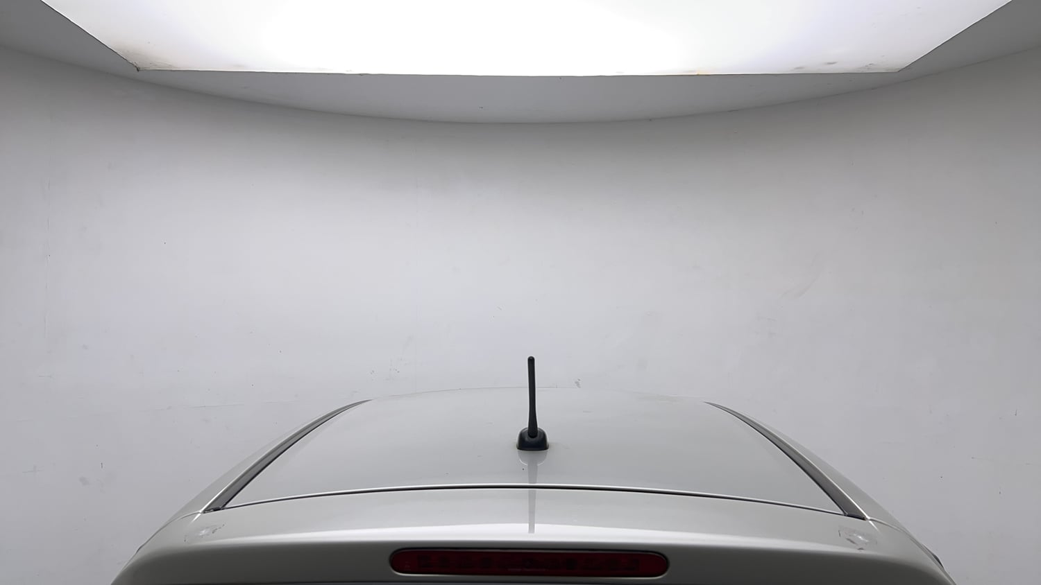 Used 2015 Maruti Suzuki Swift VXi Petrol Manual exterior EXTERIOR ROOF VIEW