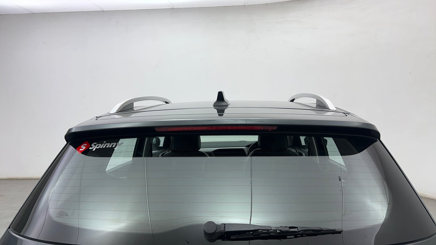 Used 2022 Volkswagen Taigun Highline 1.0 TSI AT Petrol Automatic exterior BACK WINDSHIELD VIEW