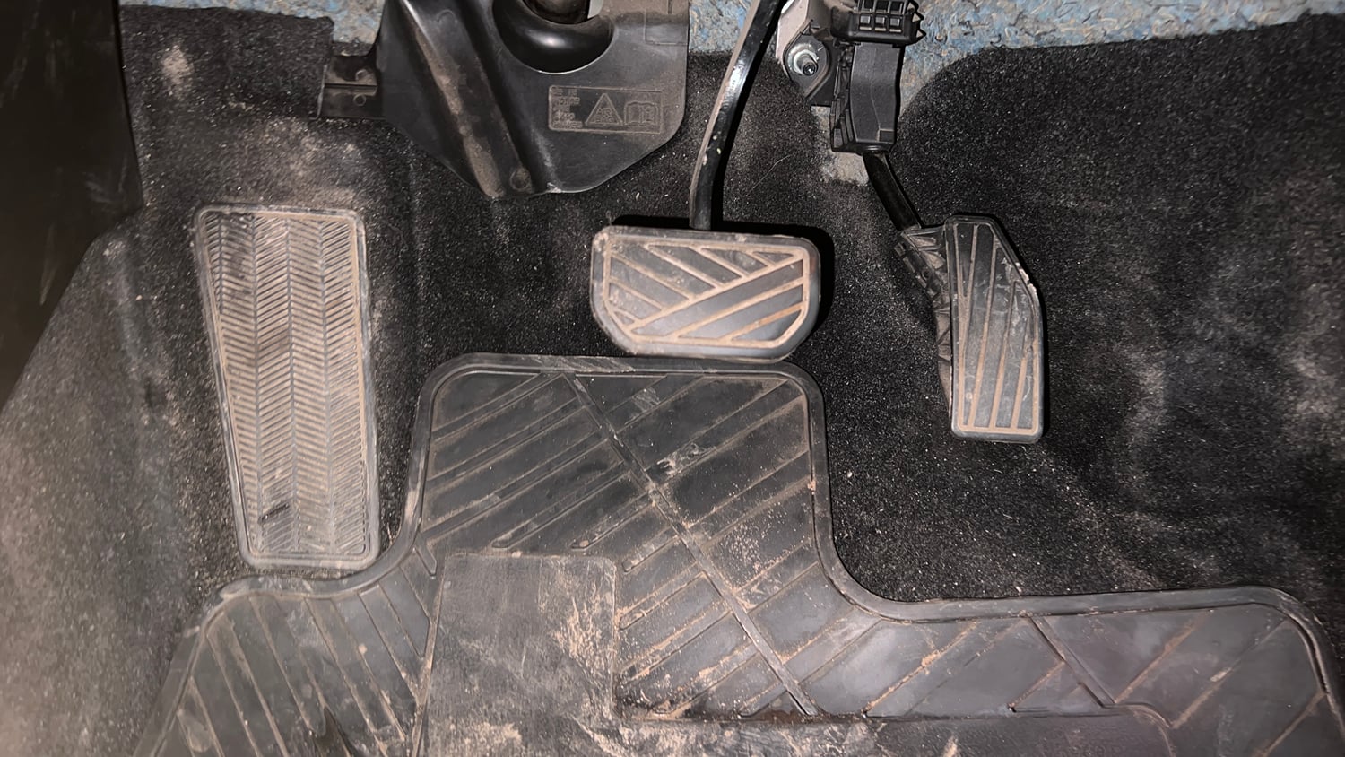Used 2025 Toyota Glanza V AMT Petrol Automatic interior PEDALS VIEW