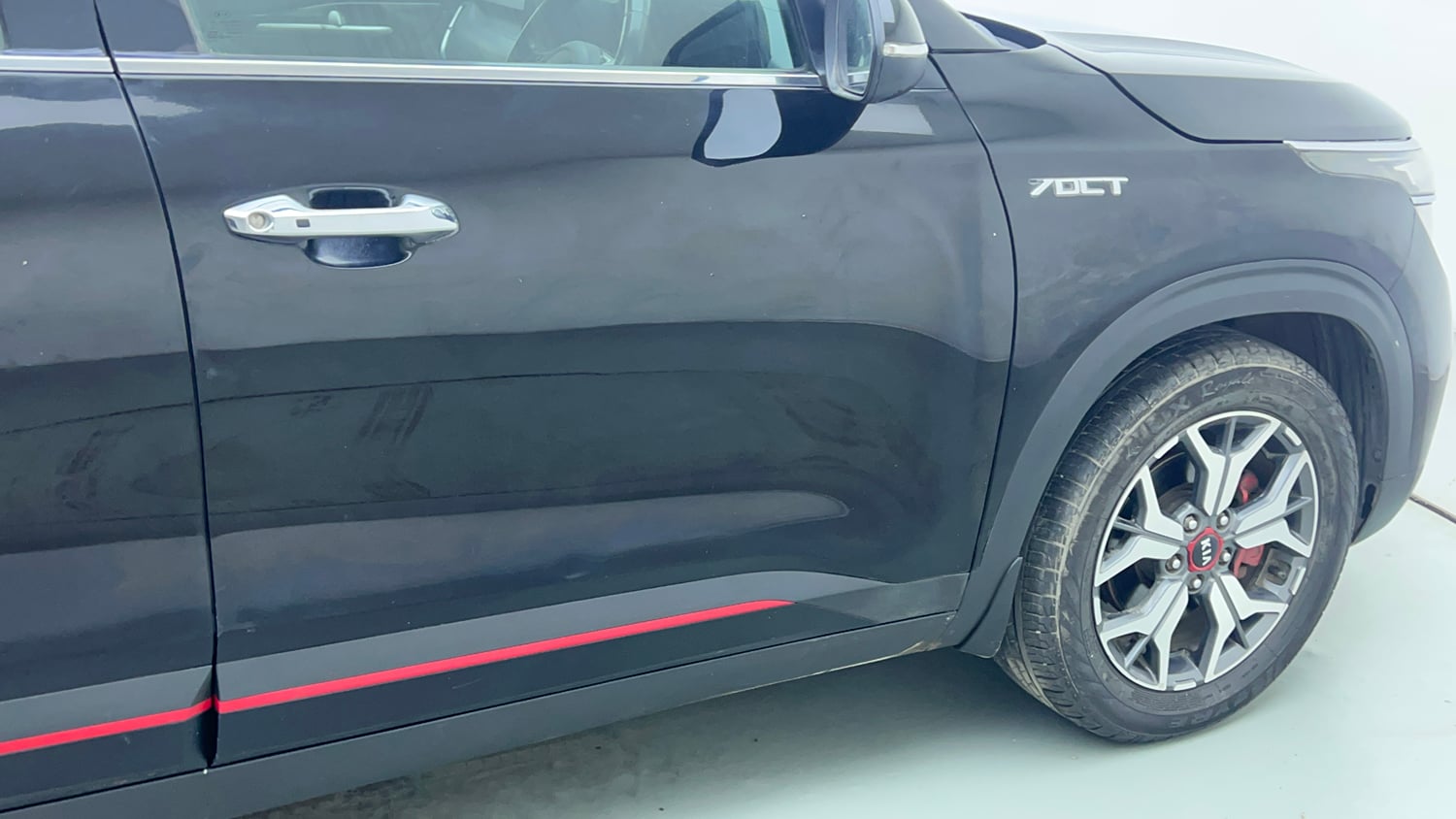 Used 2020 kia Seltos GTX DCT 1.4 Petrol Automatic dents MINOR SCRATCH