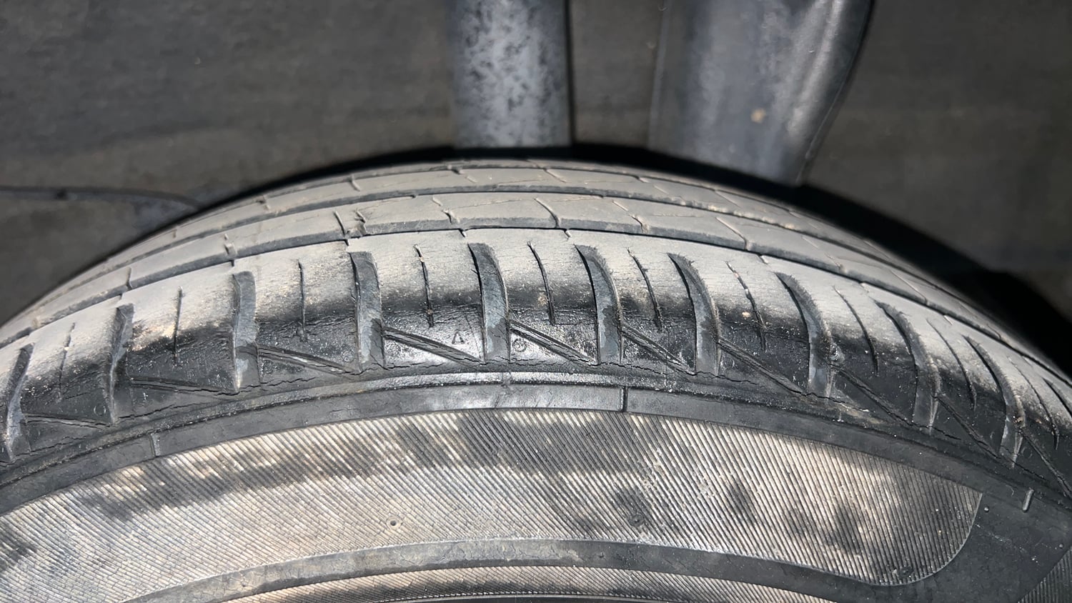 Used 2019 Hyundai Santro Era Executive Petrol Manual tyres LEFT REAR TYRE TREAD VIEW