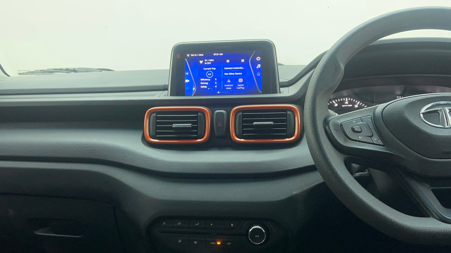 Used 2021 Tata Punch Adventure Rhythm Pack MT Petrol Manual top_features Integrated (in-dash) music system