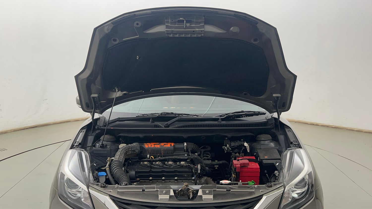 Used 2020 Maruti Suzuki Baleno Alpha Automatic Petrol Automatic engine ENGINE & BONNET OPEN FRONT VIEW