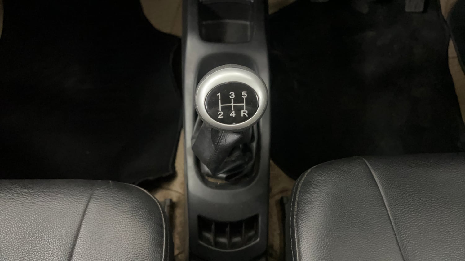 Used 2014 Maruti Suzuki Wagon R VXI Petrol Manual interior GEAR  KNOB VIEW