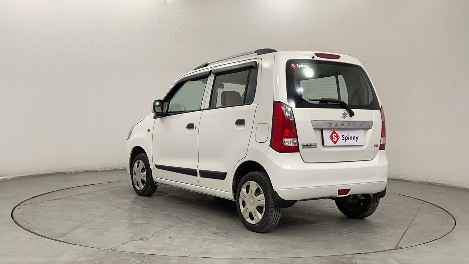 Used 2014 Maruti Suzuki Wagon R VXI Petrol Manual exterior LEFT REAR CORNER VIEW