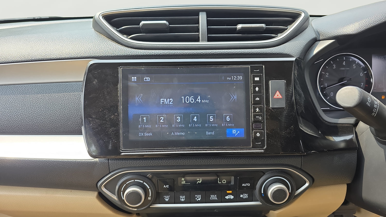 Used 2023 Honda Amaze VX 1.2 Petrol MT Petrol Manual interior MUSIC SYSTEM & AC CONTROL VIEW