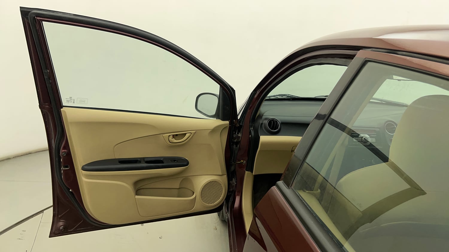 Used 2014 Honda Amaze 1.2 S i-VTEC Petrol Manual interior LEFT FRONT DOOR OPEN VIEW