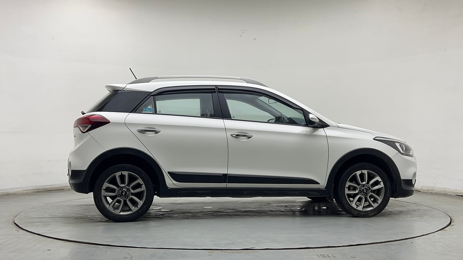 Used 2016 Hyundai i20 Active 1.2 SX Petrol Manual exterior RIGHT SIDE VIEW