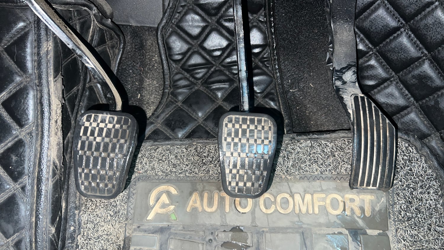 Used 2021 Tata Punch Adventure Rhythm Pack MT Petrol Manual interior PEDALS VIEW