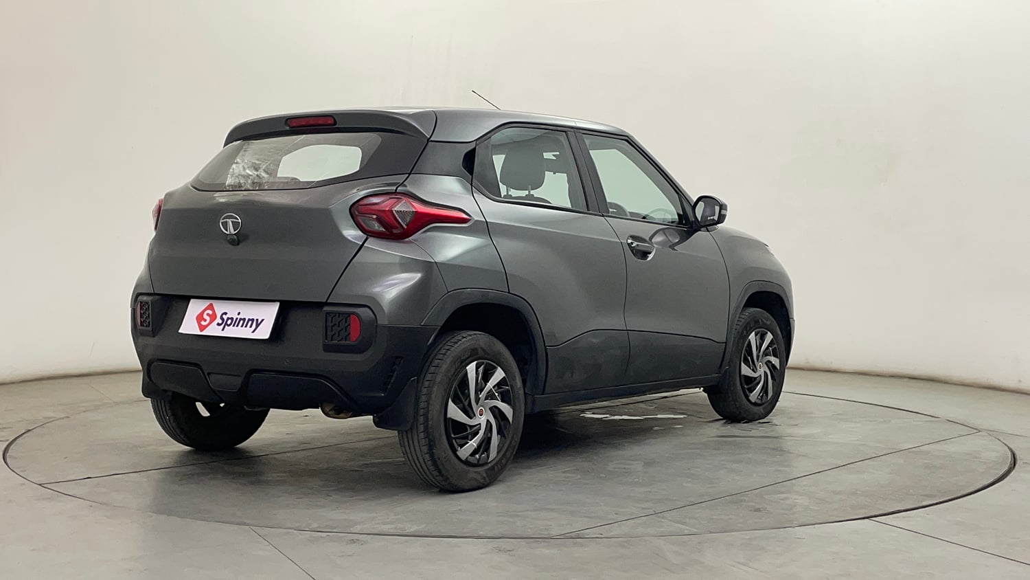 Used 2023 Tata Punch Accomplished MT Petrol Manual exterior RIGHT REAR CORNER VIEW