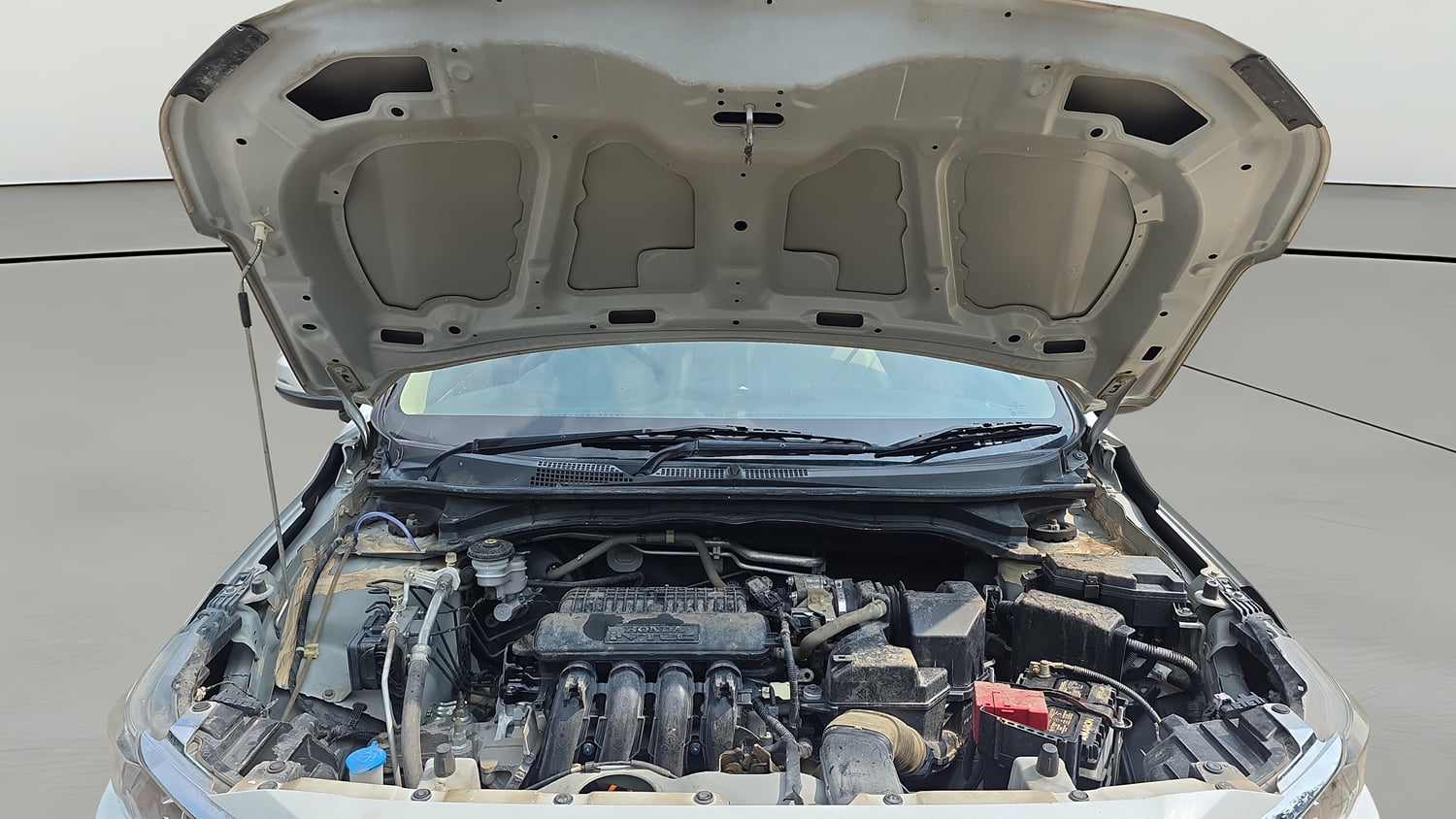 Used 2023 Honda Amaze VX 1.2 Petrol MT Petrol Manual engine ENGINE & BONNET OPEN FRONT VIEW