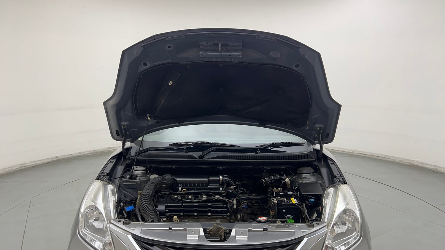 Used 2021 Maruti Suzuki Baleno Sigma Petrol Manual engine ENGINE & BONNET OPEN FRONT VIEW
