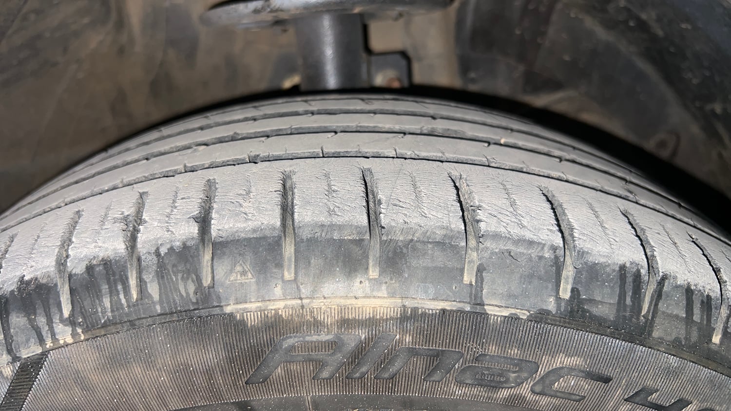 Used 2023 Maruti Suzuki Baleno Zeta AGS Petrol Automatic tyres RIGHT FRONT TYRE TREAD VIEW