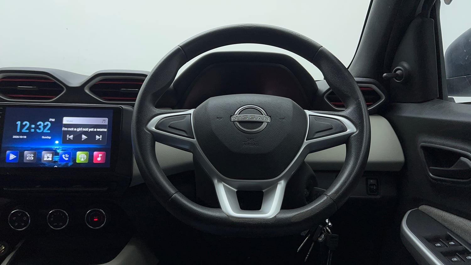 Used 2022 Nissan Magnite XE Petrol Manual interior STEERING VIEW