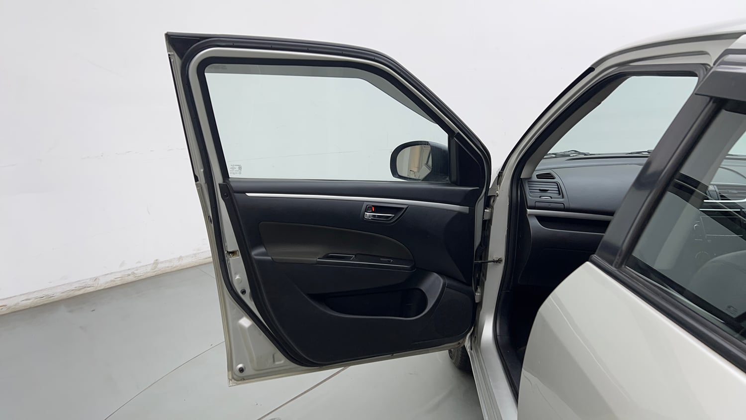 Used 2015 Maruti Suzuki Swift VXi Petrol Manual interior LEFT FRONT DOOR OPEN VIEW
