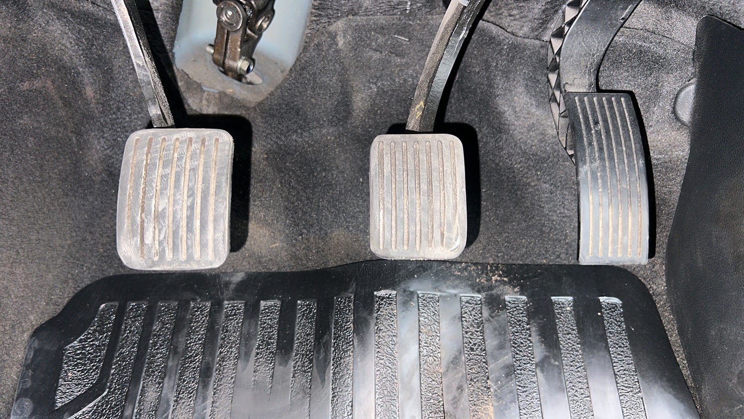 Used 2019 Hyundai Grand i10 Sportz 1.2 Kappa VTVT Petrol Manual interior PEDALS VIEW