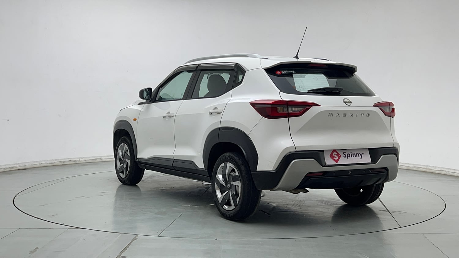 Used 2022 Nissan Magnite XE Petrol Manual exterior LEFT REAR CORNER VIEW
