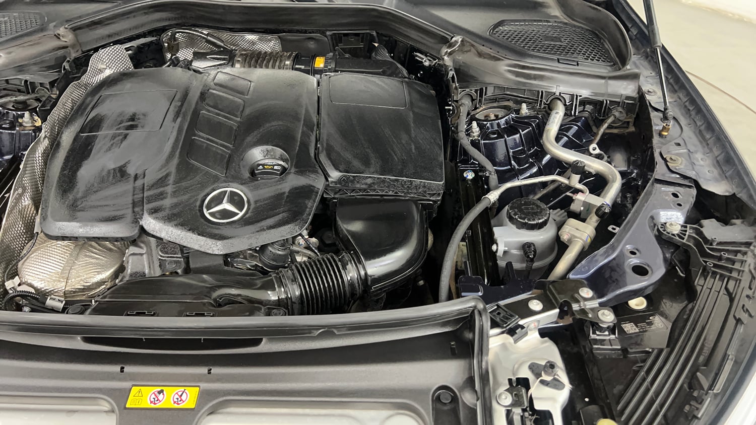 Used 2024 Mercedes-Benz GLC 220d 4MATIC Diesel Automatic engine ENGINE LEFT SIDE VIEW