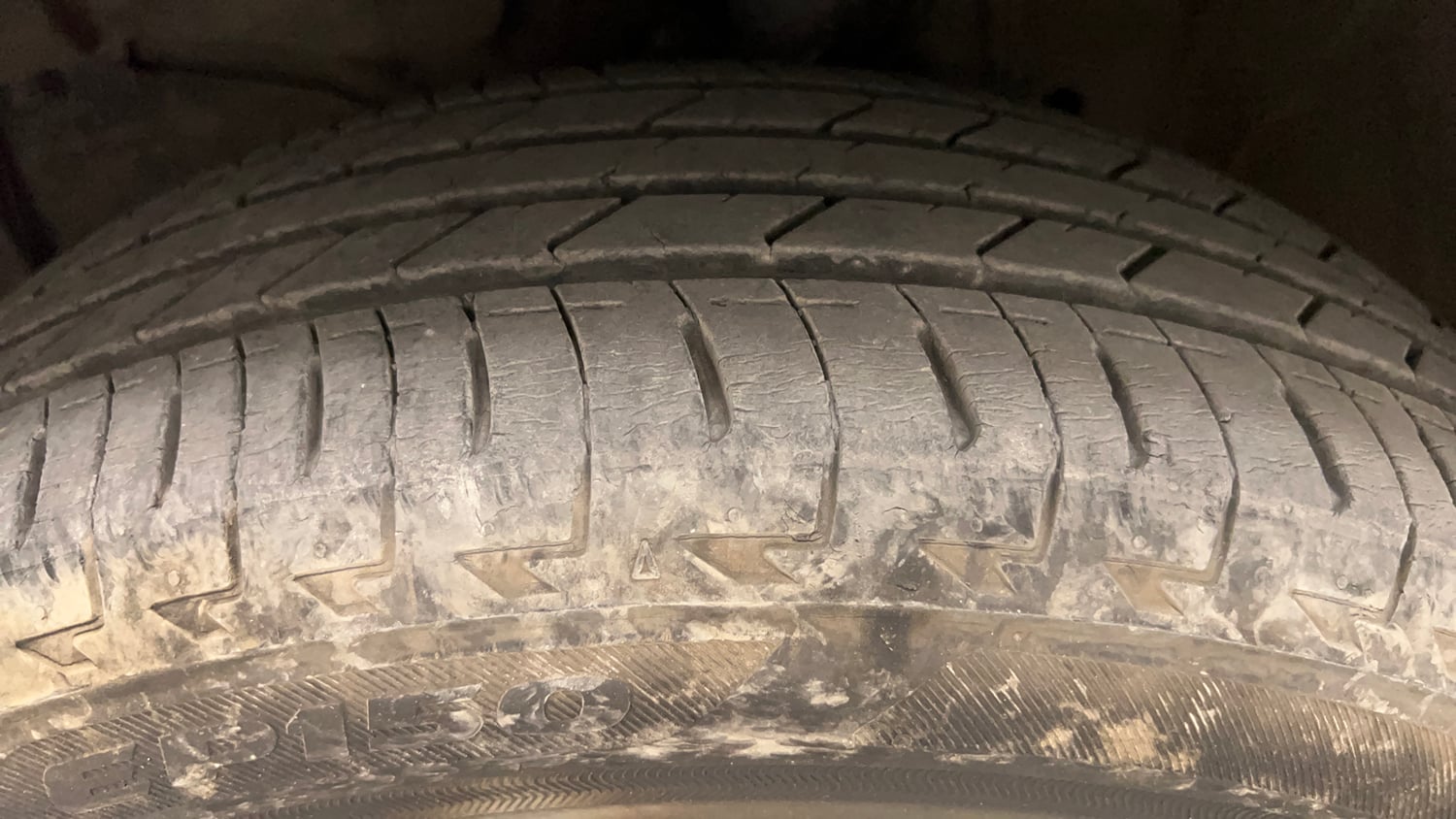 Used 2017 Honda WR-V S MT Petrol Petrol Manual tyres LEFT FRONT TYRE TREAD VIEW