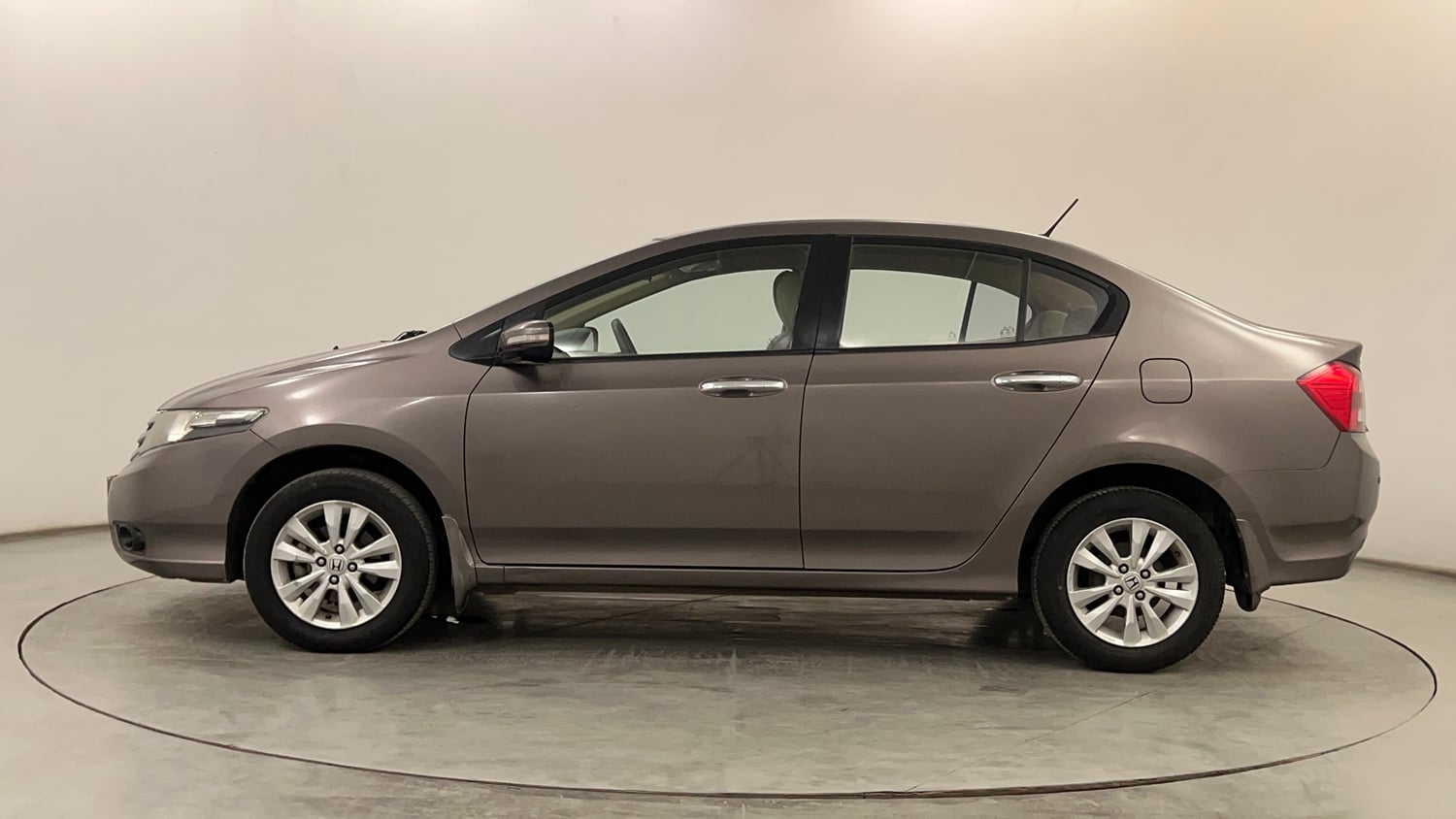 Used 2012 Honda City 1.5 V MT Petrol Manual exterior LEFT SIDE VIEW
